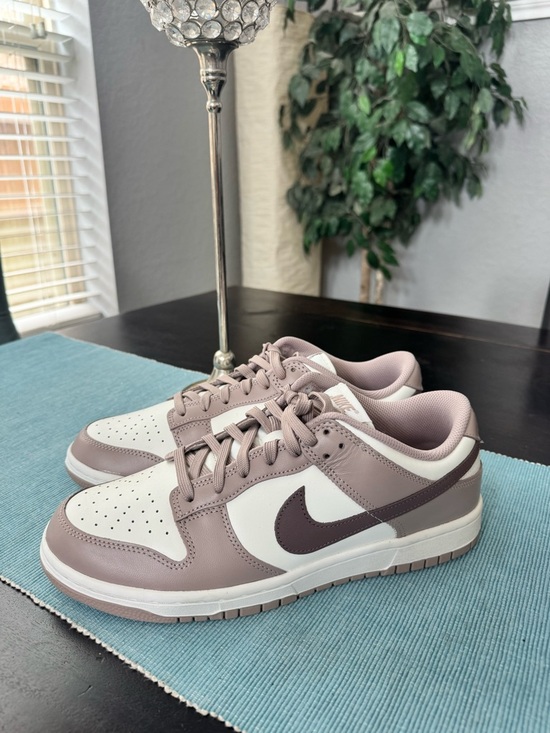 Nike Dunk Low Women's Sneakers size 11 - Picture 4 of 7